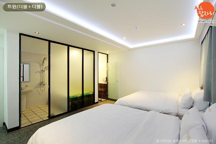 The Hotel Bon Suwon Phòng bức ảnh