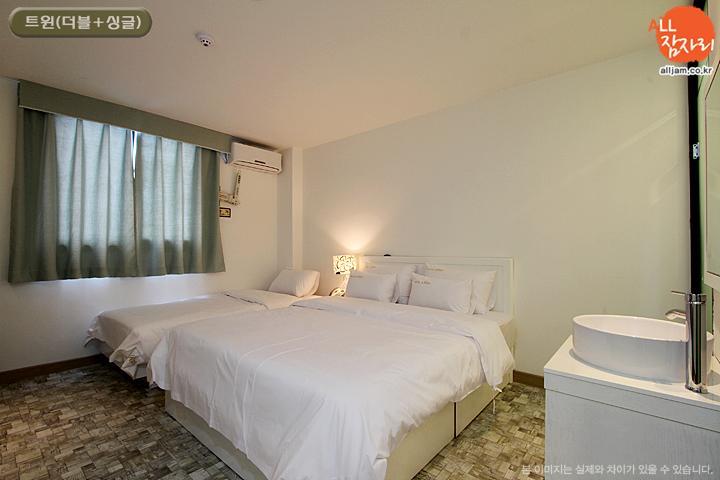 The Hotel Bon Suwon Phòng bức ảnh