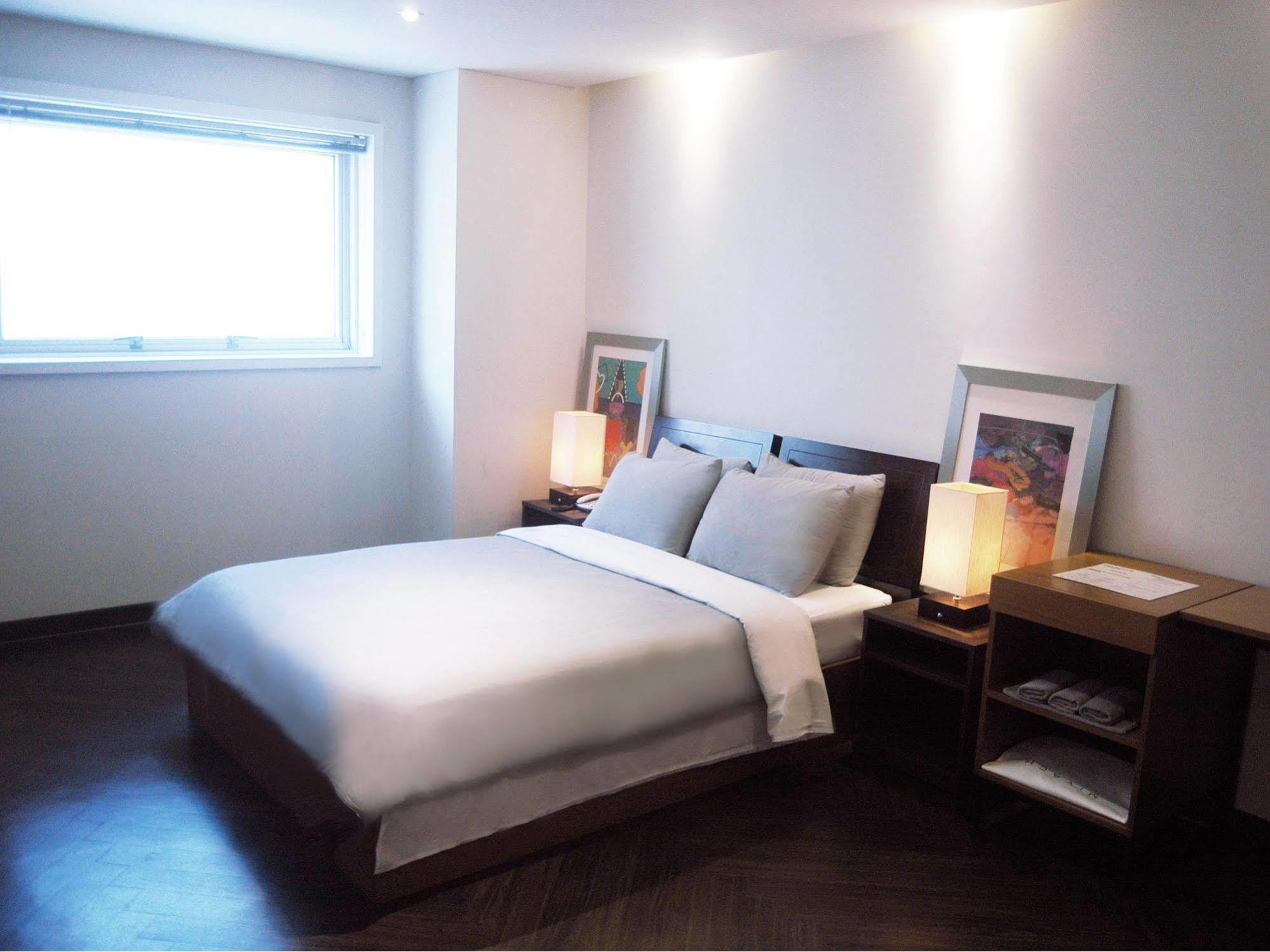The Hotel Bon Suwon Ngoại thất bức ảnh